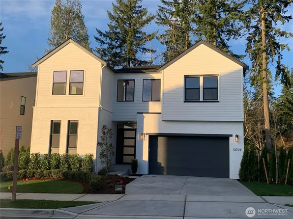 13724 SE 84th Street, Newcastle, WA 98059