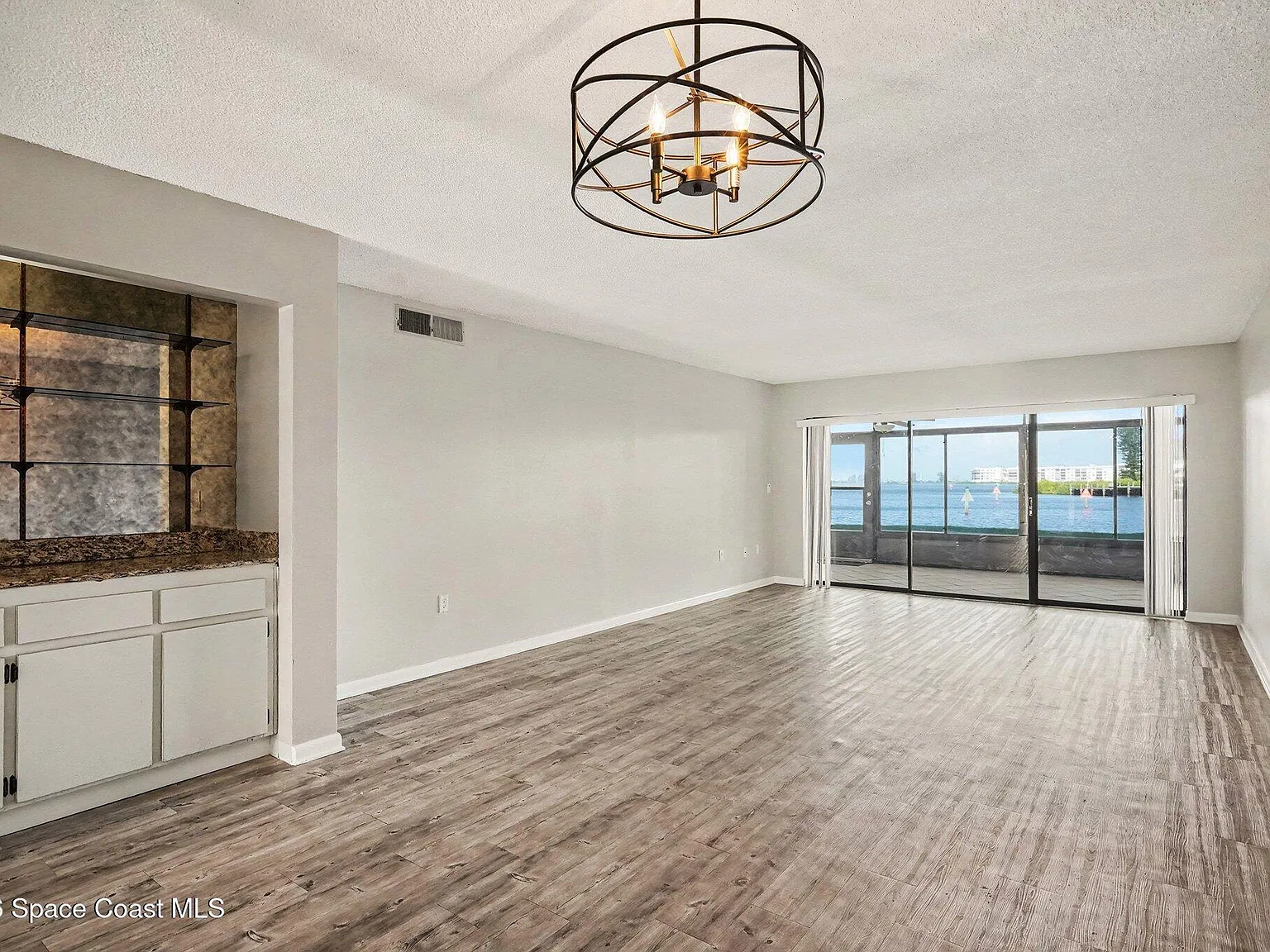 2 bed, 2.0 bath, 1316 sqft, $2,800 — Photo 3