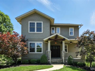 426 Central Pl, Saint Louis, MO, 63122