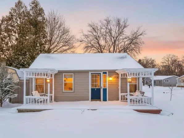 2224 Garfield St, Port Huron, MI 48060