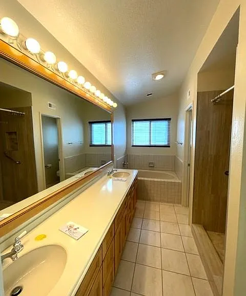 526 Trailridge Dr — Photo 14