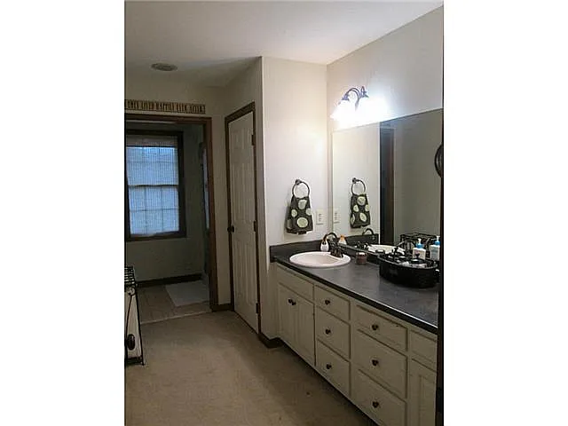 25636 Willowbend Rd photo 1