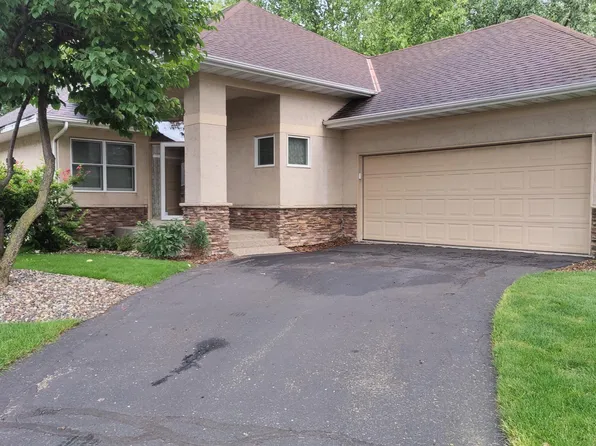 991 Nine Mile Cv E, Hopkins, MN 55343