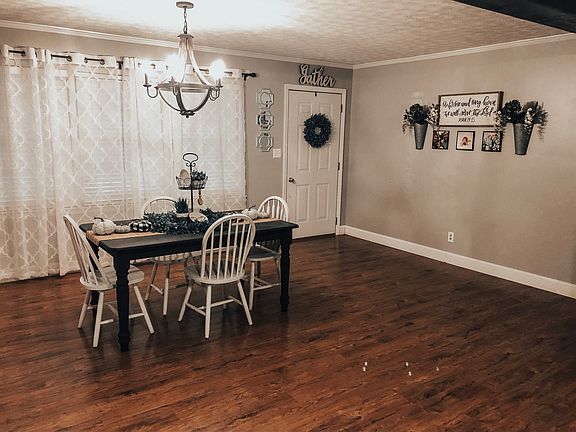 3rd image of 504 Inglewood Dr