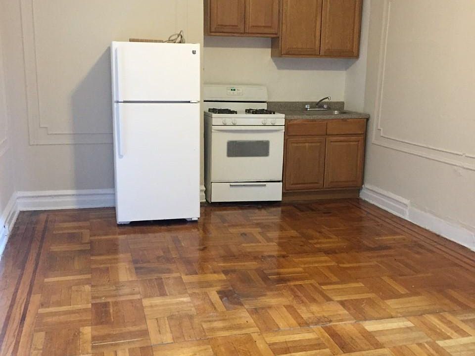 1st image of 94 34th Ave #D