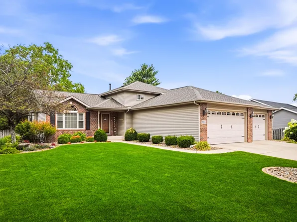 9634 Grasselli Ave, Saint John, IN 46373