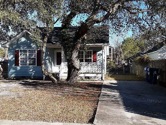 2nd image of 122 NW 18th St
