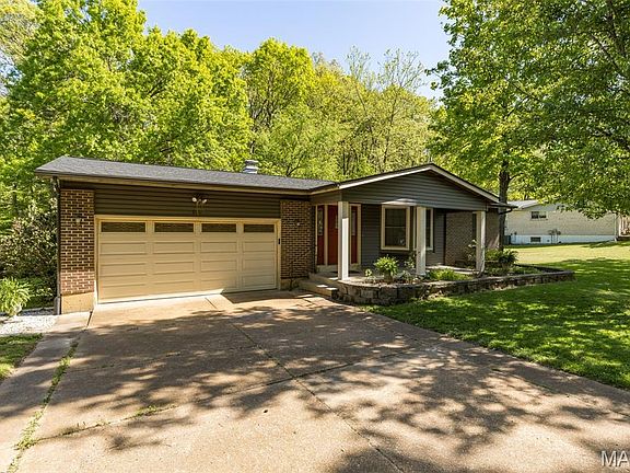 2nd image of 5170 Darkmoor Ln