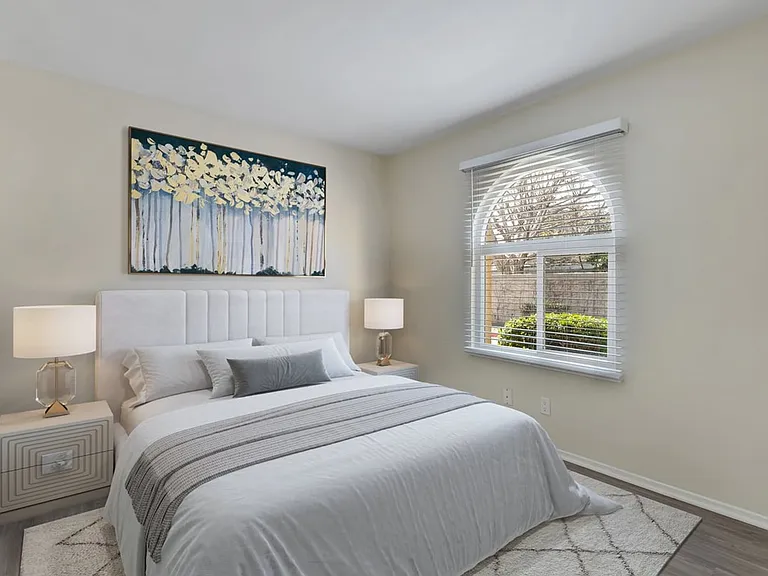 Concord Villas Patio Homes - Riverside, CA — Photo 9