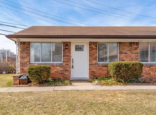 135 Ardmore Dr #135, Ferndale, MI 48220
