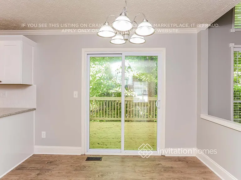 3755 Oak Park Dr — Photo 8
