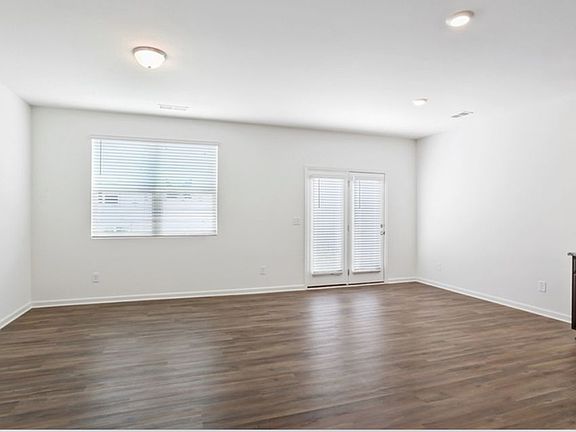 4th image of 235 Grand Central Way #Townhouse