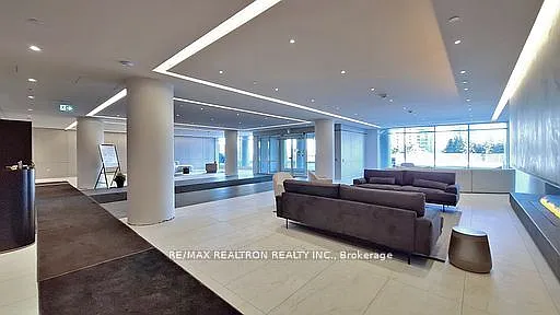 30 Upper Mall Way #A-1903 — Photo 3
