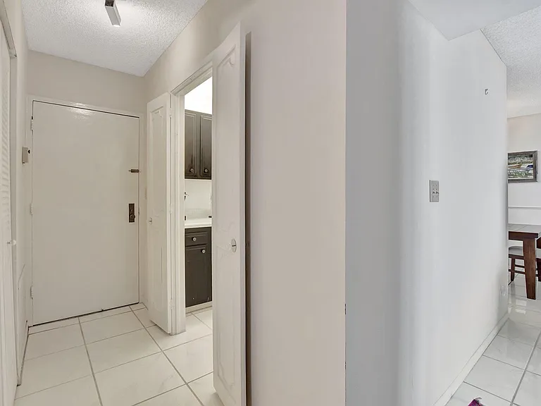 2121 N Ocean Blvd #1406W — Photo 12