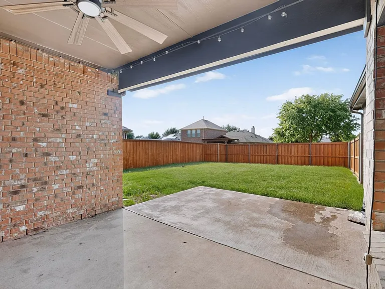 1236 Blue Brook Dr — Photo 39