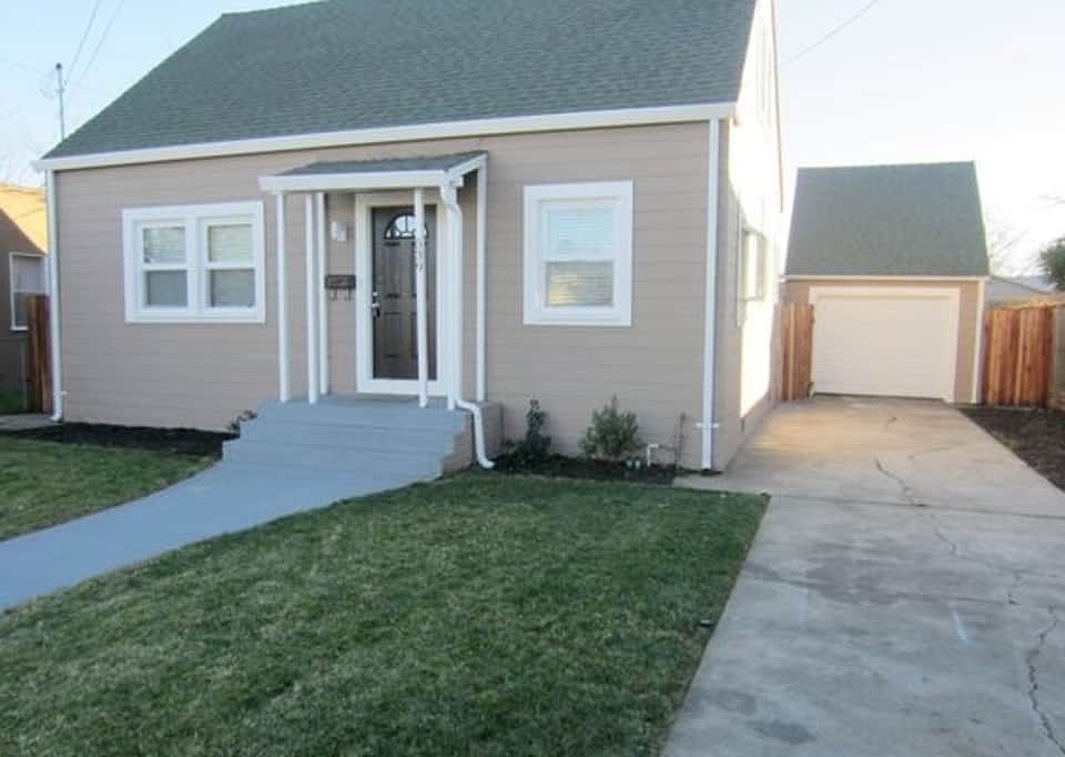 1st image of 539 Springs Rd