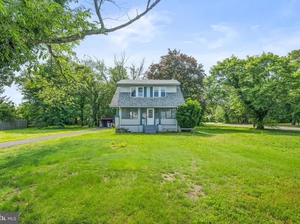 668 S Spring Rd, Vineland, NJ 08361