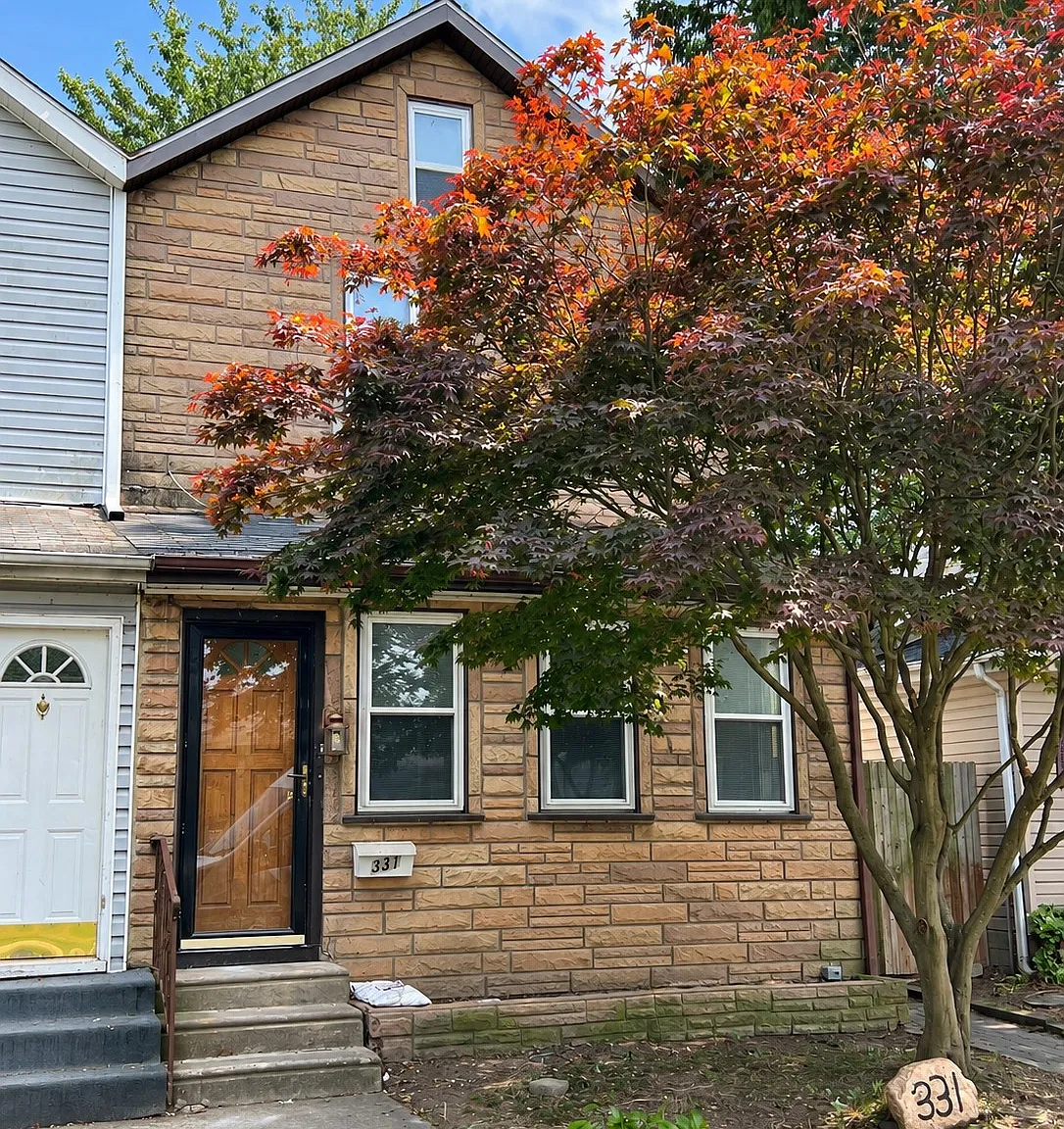 331 Massasoit Avenue — Photo 1