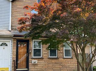 331 Massasoit St, Lester, PA 19029