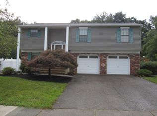 87 Starlight Rd, Howell, NJ 07731
