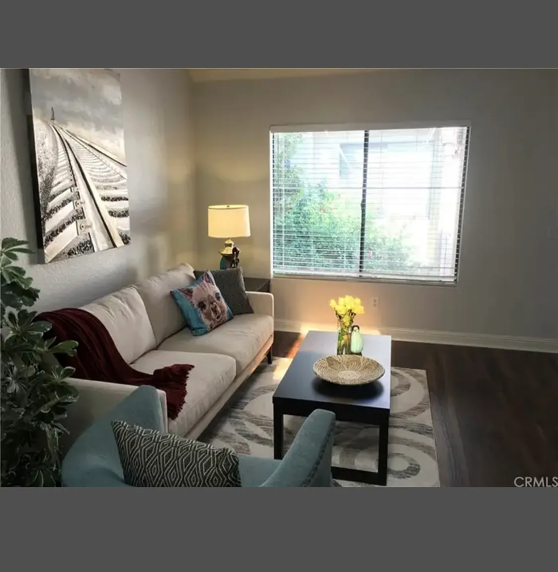 2 bed, 915 sqft, $1,400 — Photo 3