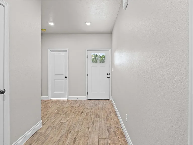 3402 Hilltop Rd — Photo 10