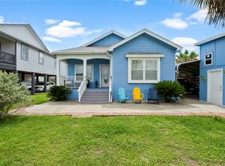 120 Teal Rd, Rockport, TX 78382