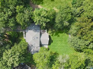 29 Stonybrook Rd, Tenafly, NJ 07670