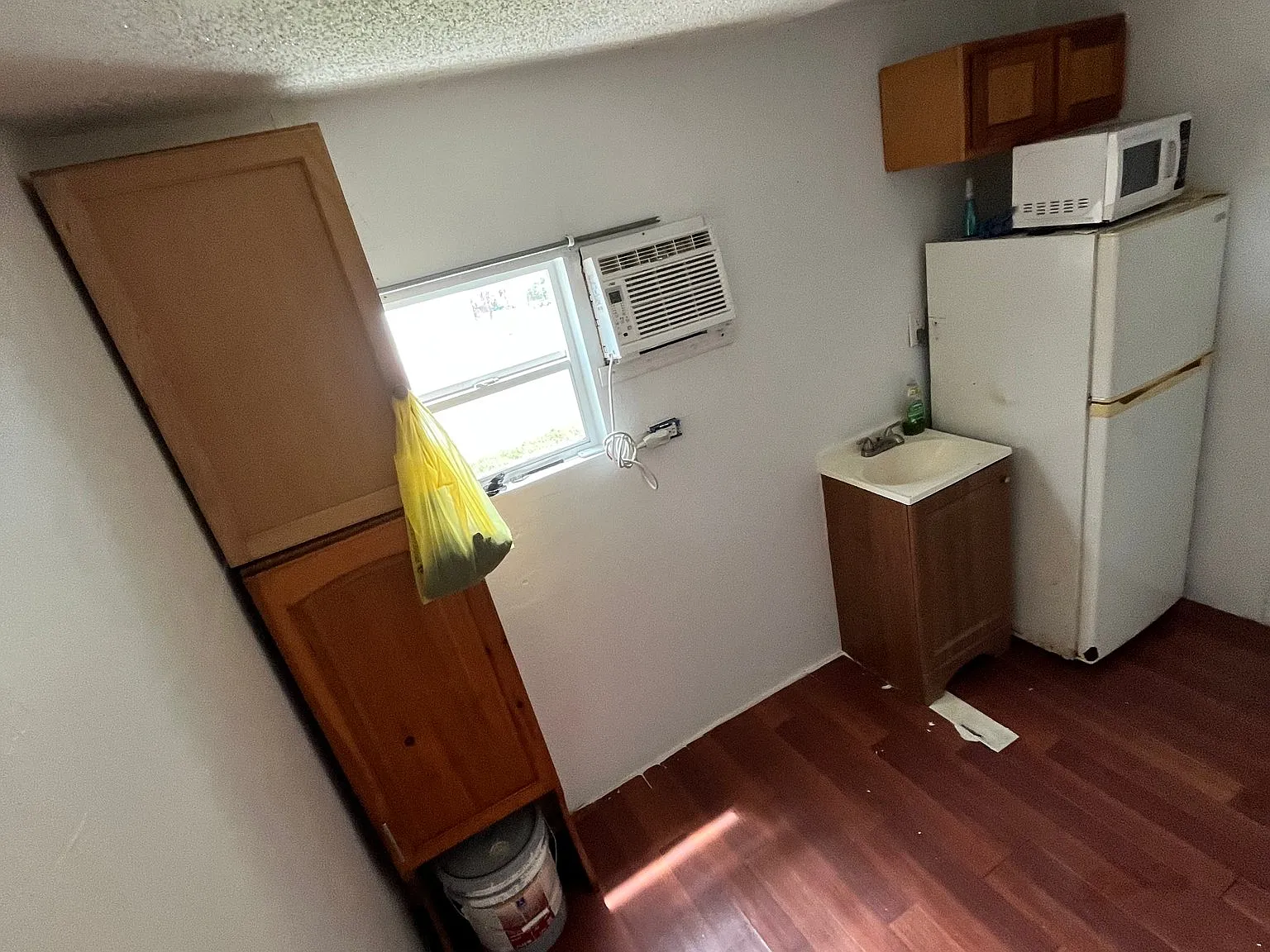 For Rent Ready to Move in — Photo 1