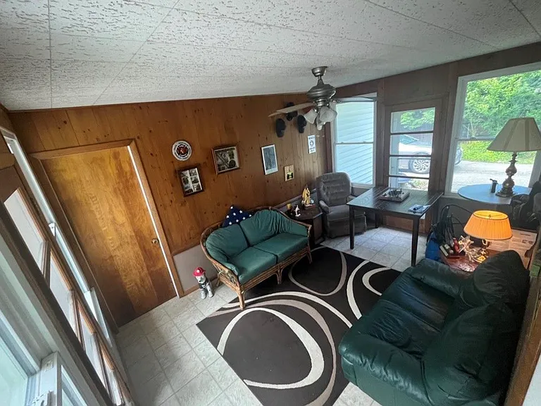 2066 Bradley Rd — Photo 13