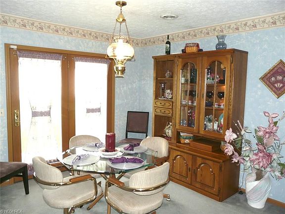 5th image of 736 Bonneybrook Ln