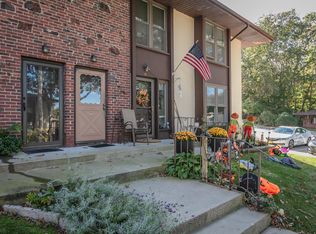 14 Fir Ct, Selden, NY 11784