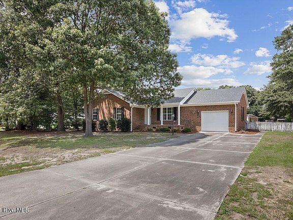 4th image of 2495 Stratford Drive