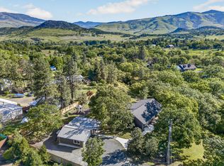 10 Velna Way, Ashland, OR 97520