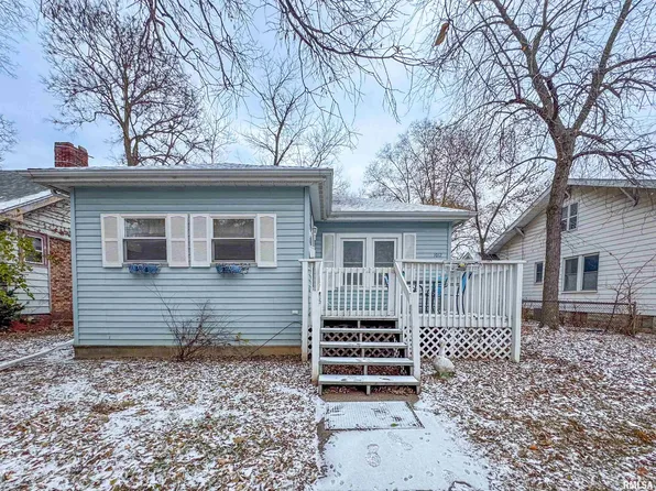 1012 S Capitol St, Pekin, IL 61554