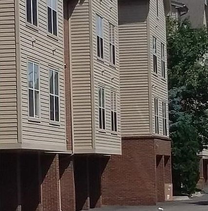 3rd image of 1439 S Main St #43