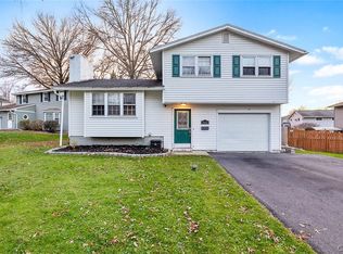 7653 Admiral Dr, Liverpool, NY 13090