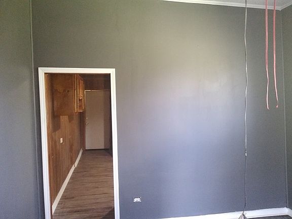 3rd image of 215 N Ford St