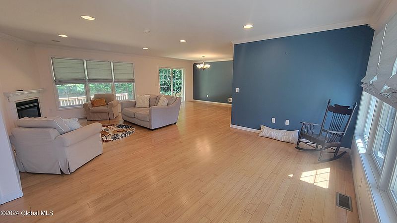 4th image of 34 Arbor Drive