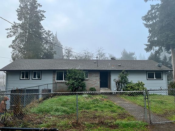 2nd image of 2605 NE 59th St
