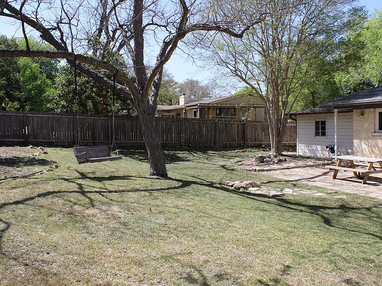 140 Arvin Dr — Photo 29