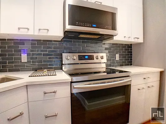 Rented by Highline Residential | media 9