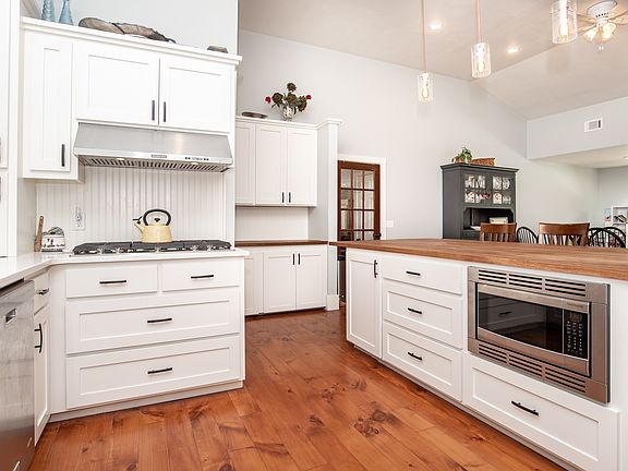 Beautiful Custom Cabinets