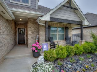 713 Red River Dr, Yukon, OK 73099