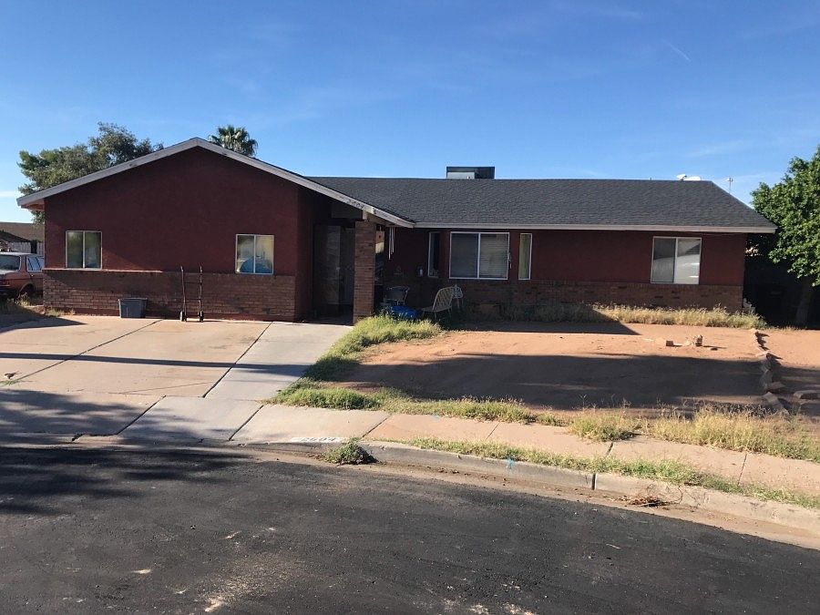 1st image of 2604 E Isabella Ave