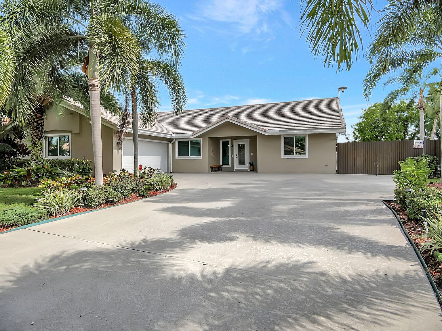 5040 King Arthur Ave, Fort Lauderdale, FL 33331 | Zillow