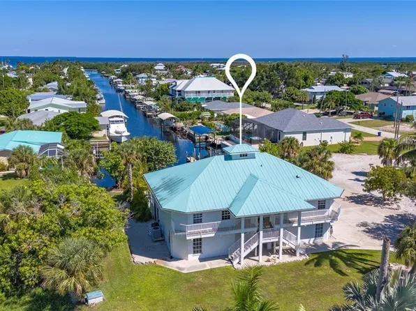 7380 Barrancas Ave, Bokeelia, FL 33922