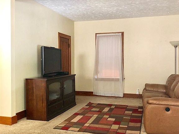 4th image of 3224 Orleans Ave