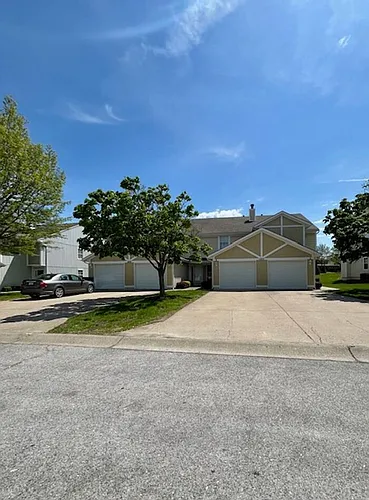 4604C NE Whispering Winds Cir Photo 1 4604C NE Whispering Winds Cir Photo 1
