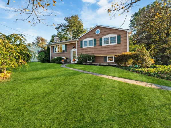9 Stanley Drive, Seymour, CT 06483